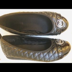 Michael Kors Mallory Girls Black shoes size 2